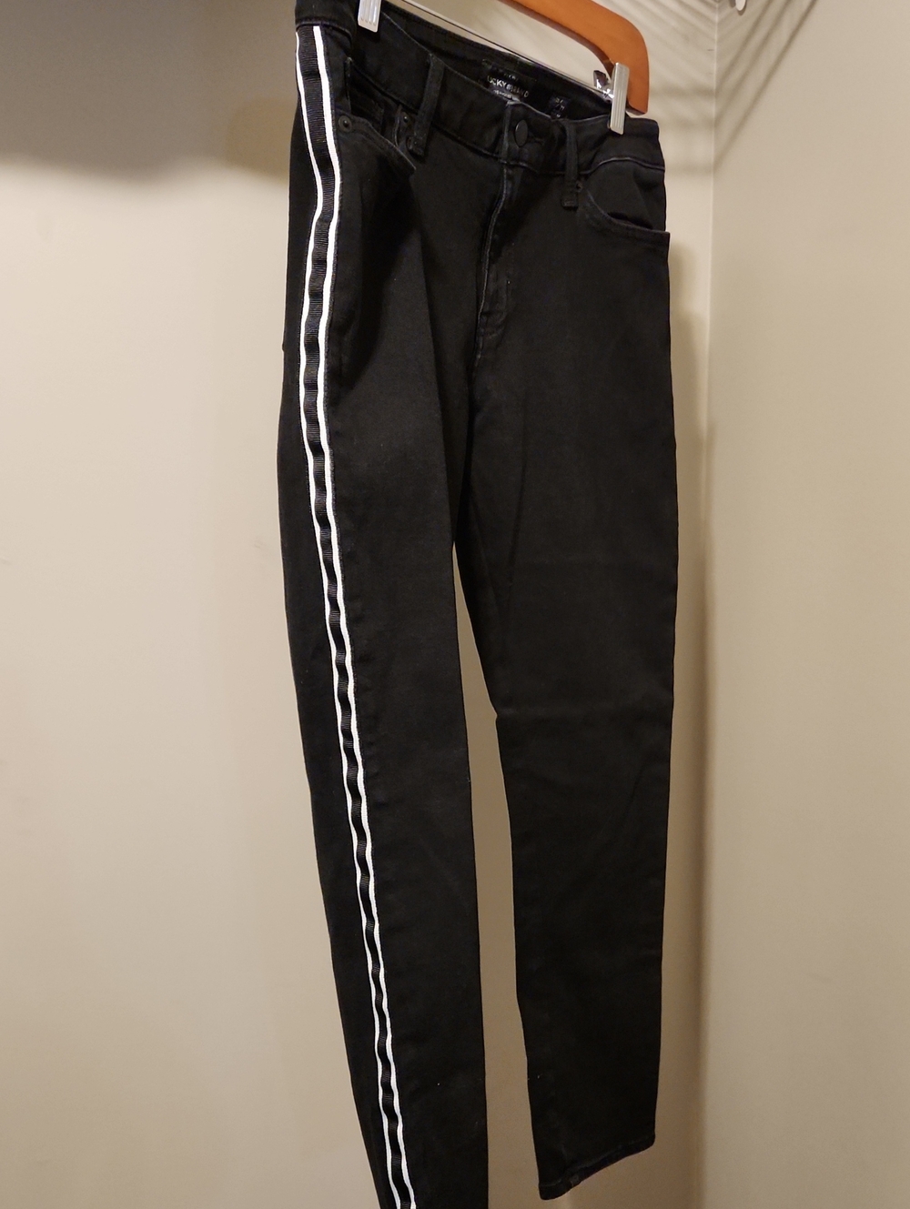 Lucky Brand Black Skinny Jeans with White Side Stripes
